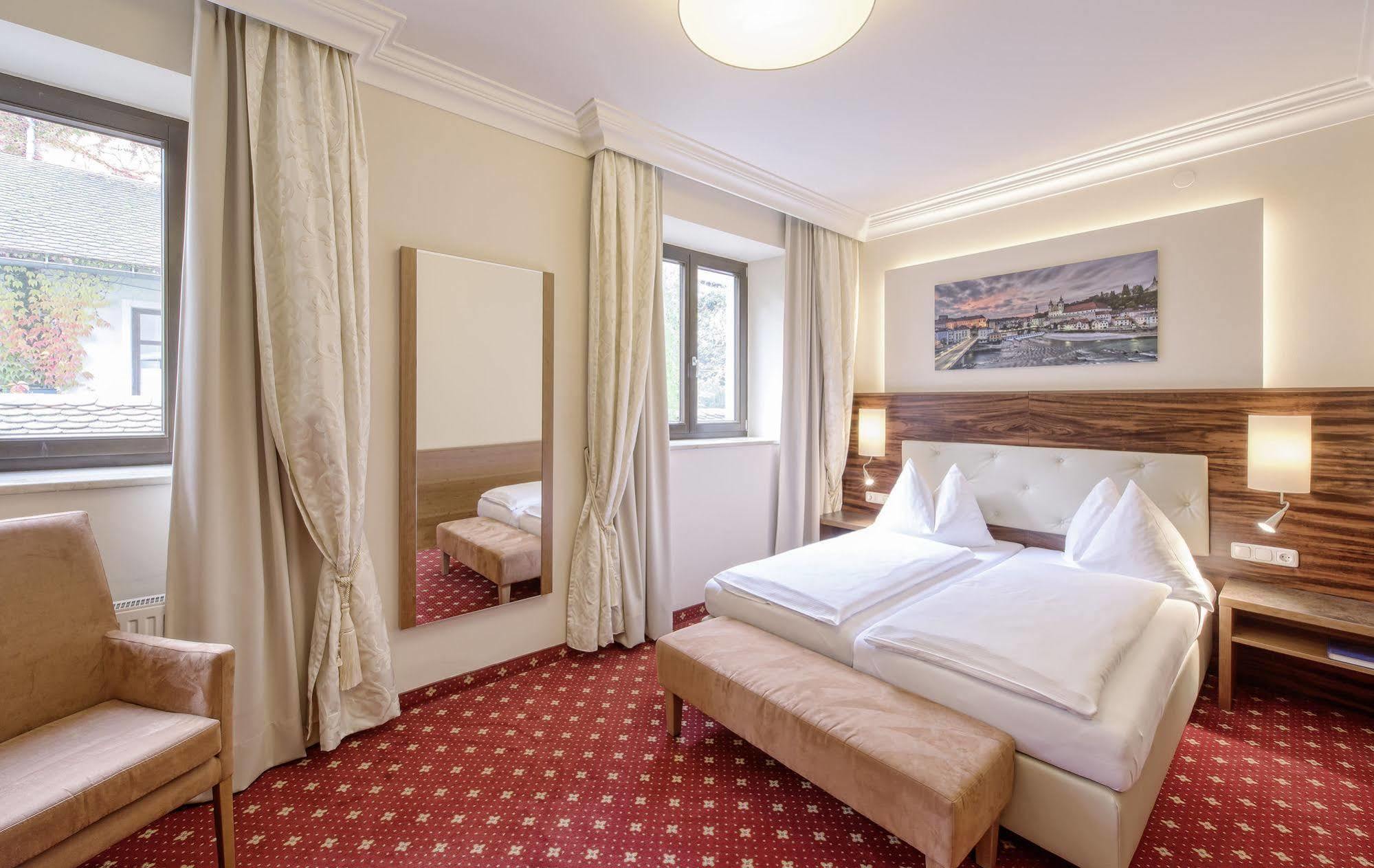 Hotel Mader Steyr Exteriér fotografie